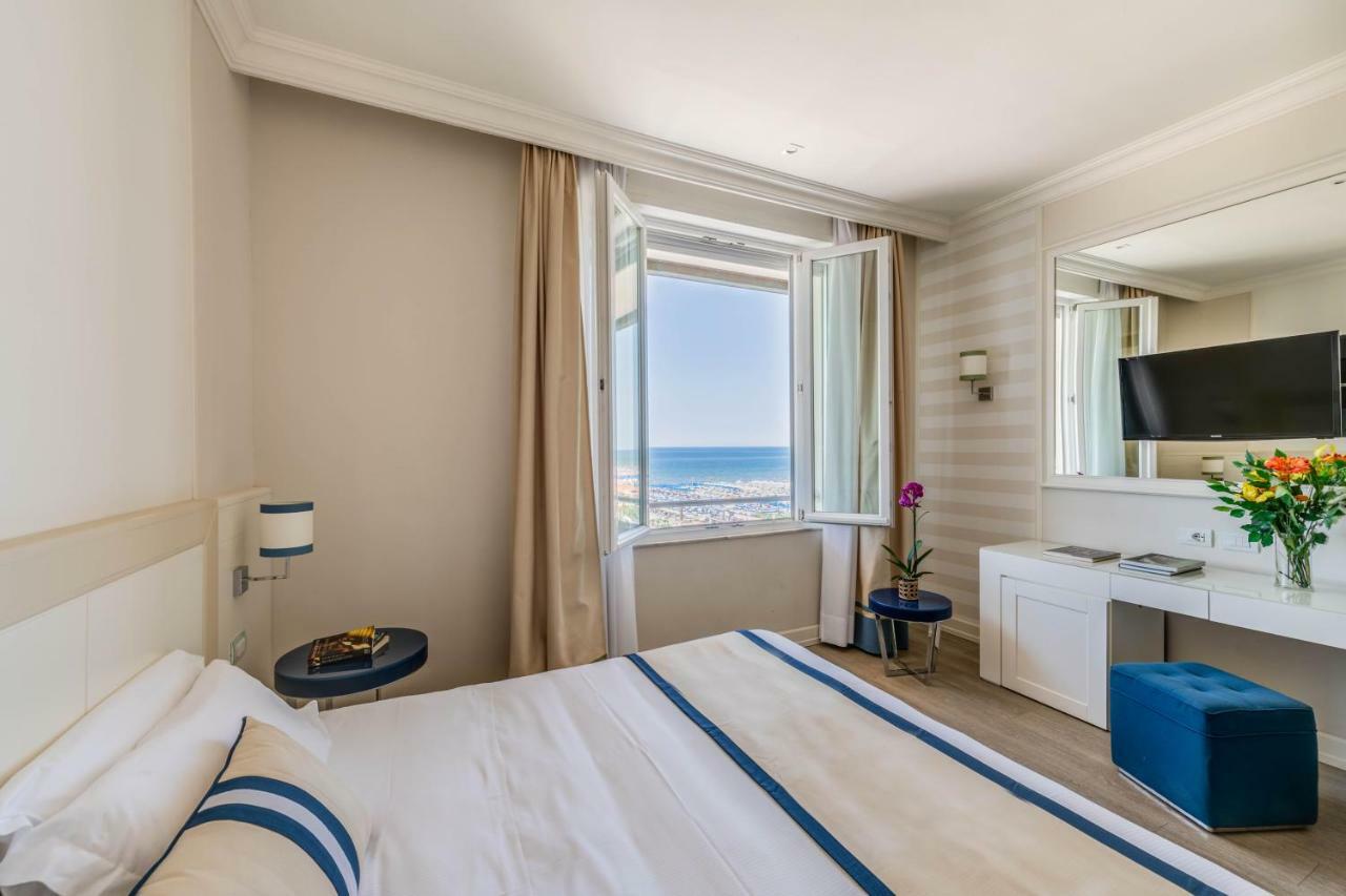 Classic Double Room Partial Sea View,663979365:JPEG